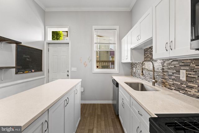 2815 PARKWOOD AVE, Baltimore, MD 21217