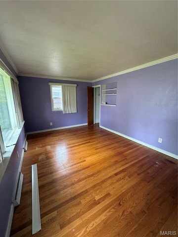 325 Rand Drive, St Louis, MO 63135