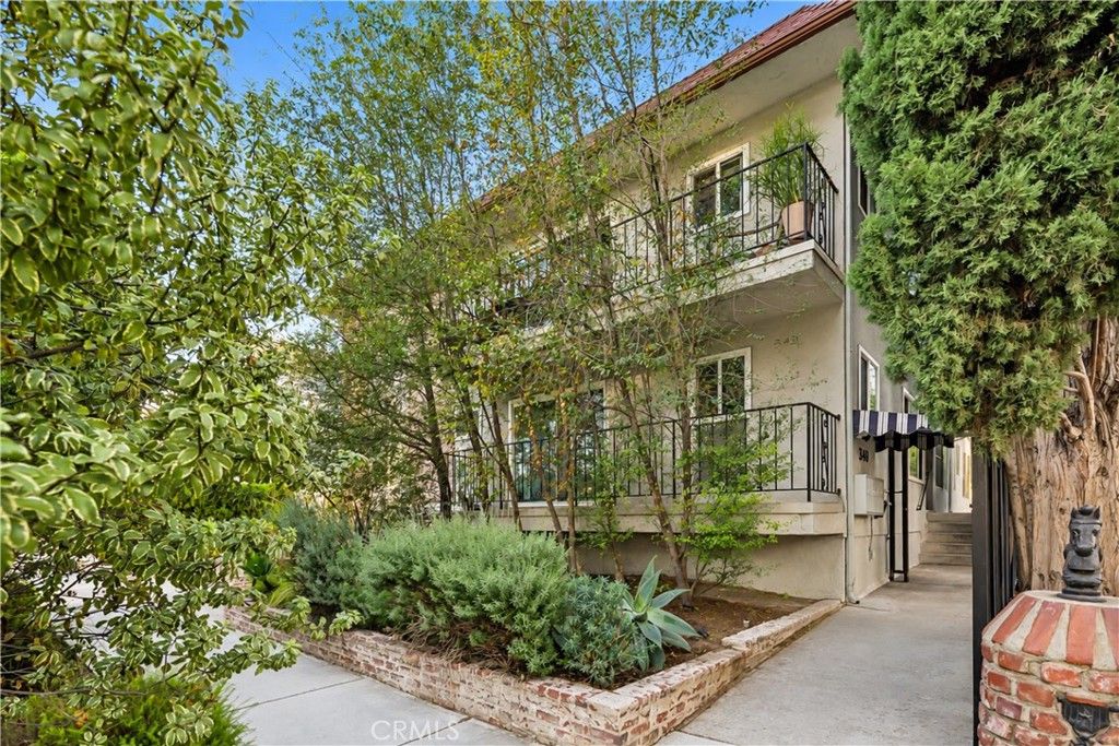 540 N Croft Avenue 5, Los Angeles, CA 90048 — photo 2