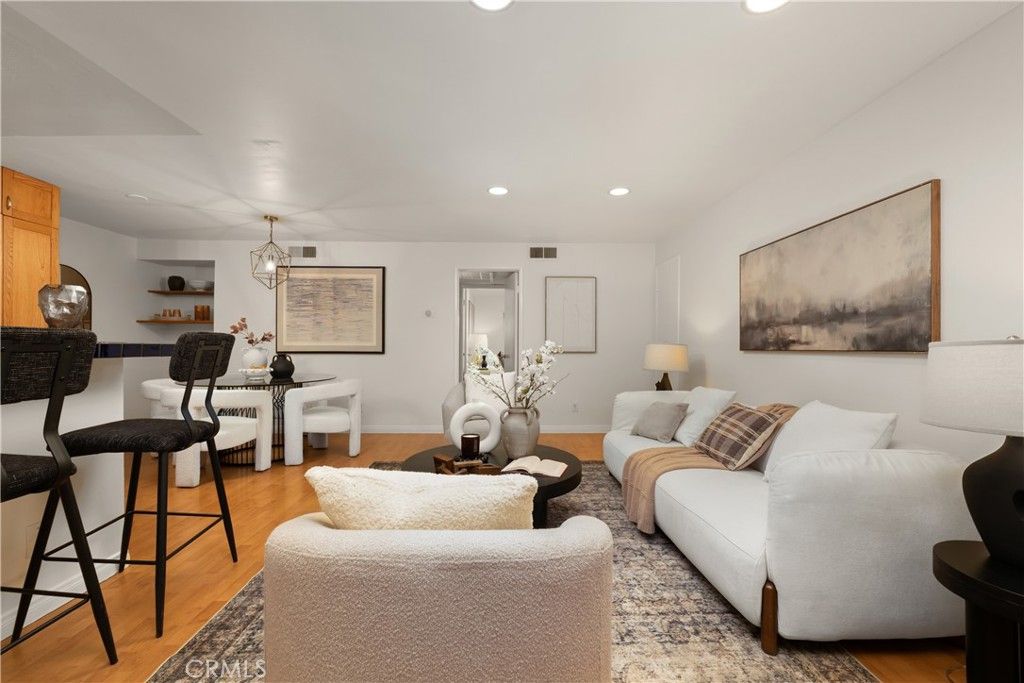 540 N Croft Avenue 5, Los Angeles, CA 90048 — photo 4