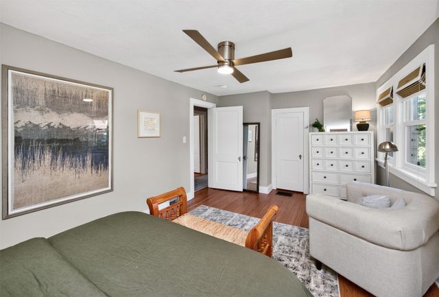 1510 41st Place, Des Moines, IA 50311