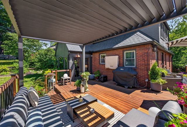 1510 41st Place, Des Moines, IA 50311