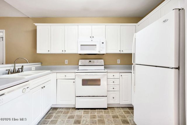 104 Grasmere Court, Leland, NC 28451