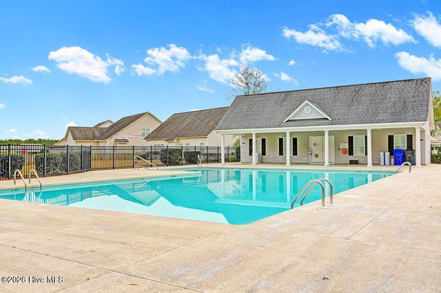 104 Grasmere Court, Leland, NC 28451