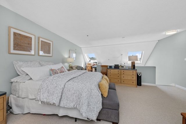 348 Rantoul St 305, Beverly, MA 01915