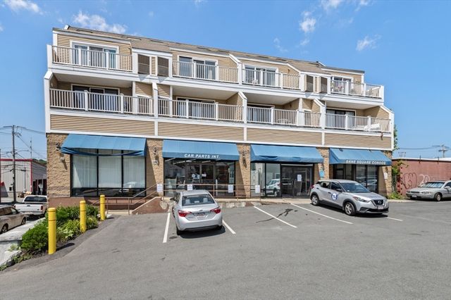 348 Rantoul St 305, Beverly, MA 01915