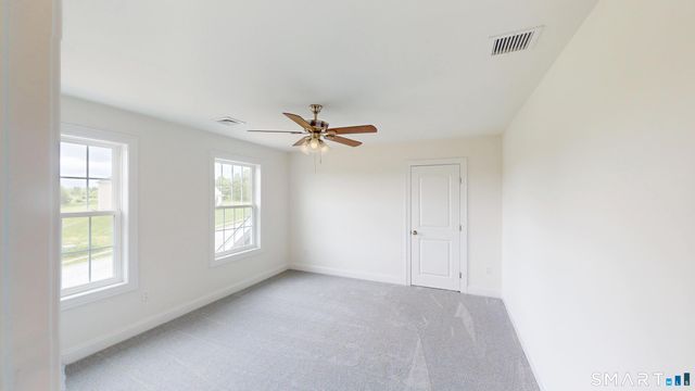 26 Farm View Drive, Norwich, CT 06360