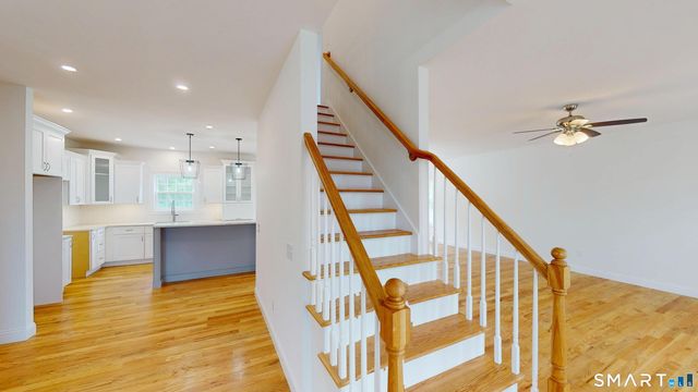 26 Farm View Drive, Norwich, CT 06360