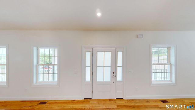 26 Farm View Drive, Norwich, CT 06360