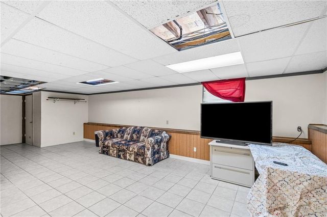6413 Anderson Street, Shawnee, KS 66226