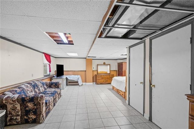6413 Anderson Street, Shawnee, KS 66226