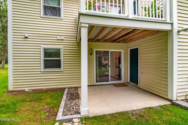192 Cedarview Lane, Colonie, NY 12189