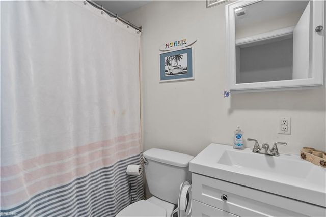 30 Boykin LN, Hampton, VA 23663