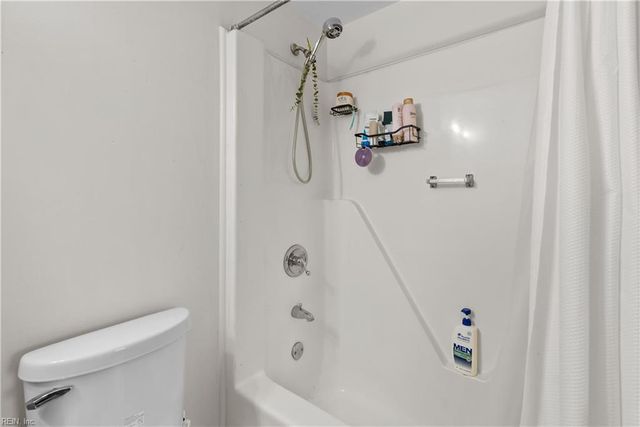 30 Boykin LN, Hampton, VA 23663