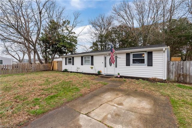 30 Boykin LN, Hampton, VA 23663