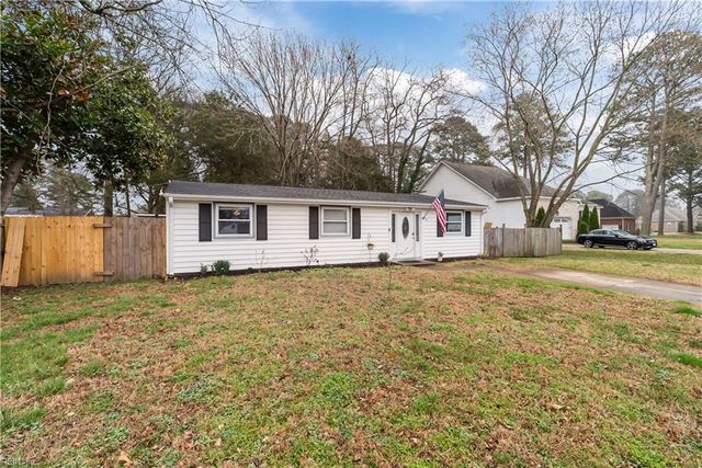 30 Boykin LN, Hampton, VA 23663