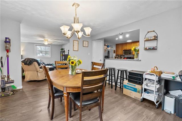 30 Boykin LN, Hampton, VA 23663