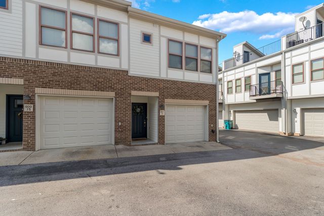 600 Garfield St Apt 16, Nashville, TN 37208