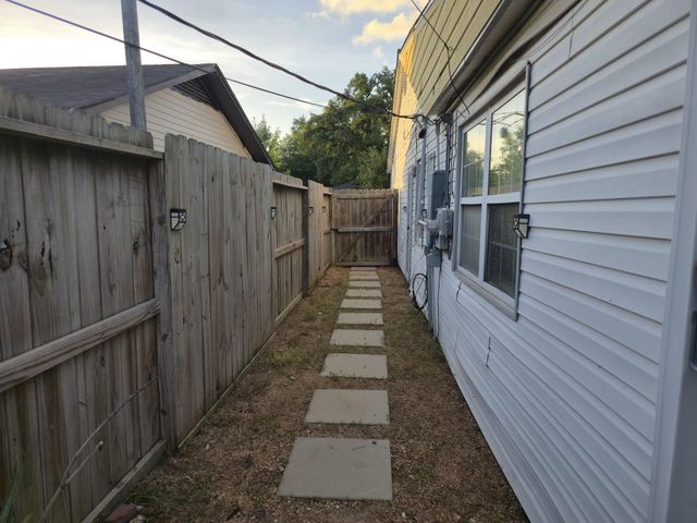 12422 Coulson Street, Houston, TX 77015
