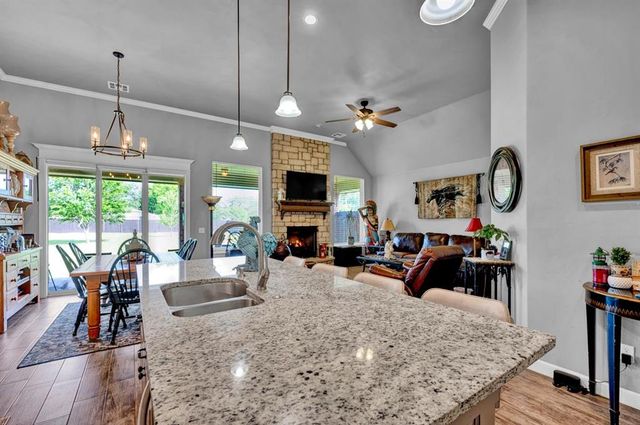 9 Southpointe Avenue, Tuttle, OK 73089