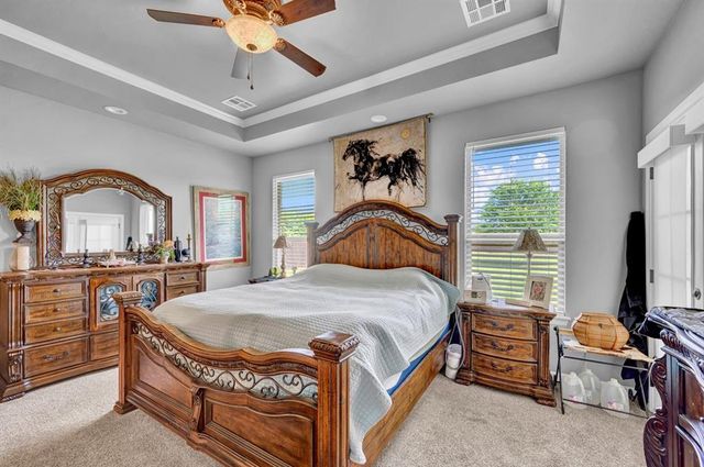 9 Southpointe Avenue, Tuttle, OK 73089