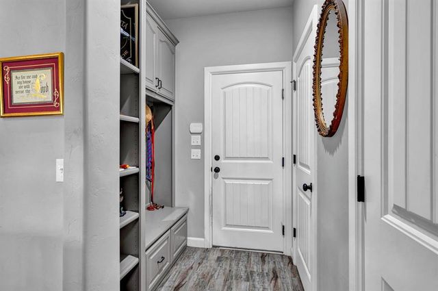 9 Southpointe Avenue, Tuttle, OK 73089