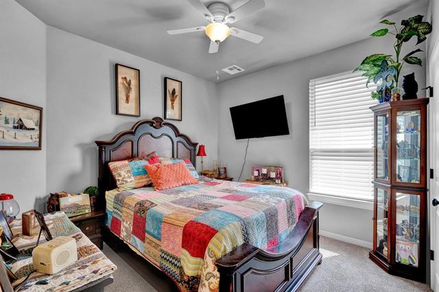 9 Southpointe Avenue, Tuttle, OK 73089