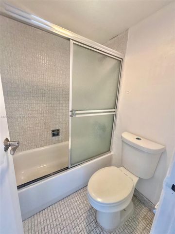 3475 N Country Club Drive 601, Aventura, FL 33180