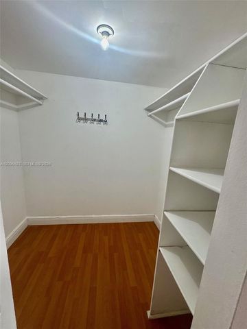 3475 N Country Club Drive 601, Aventura, FL 33180