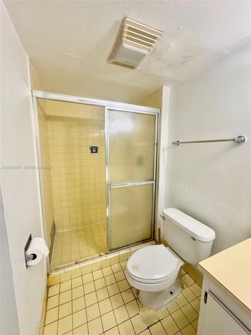 3475 N Country Club Drive 601, Aventura, FL 33180