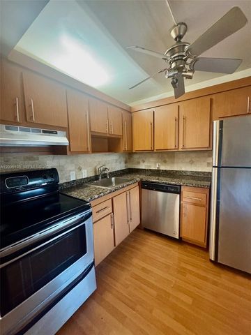 3475 N Country Club Drive 601, Aventura, FL 33180
