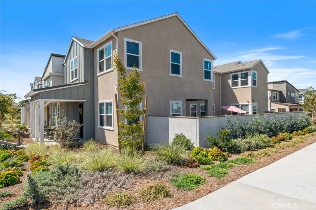 127 Merit, Irvine, CA 92618