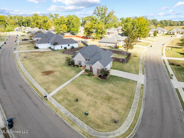 100 Trailbridge Way, Canton, MS 39046