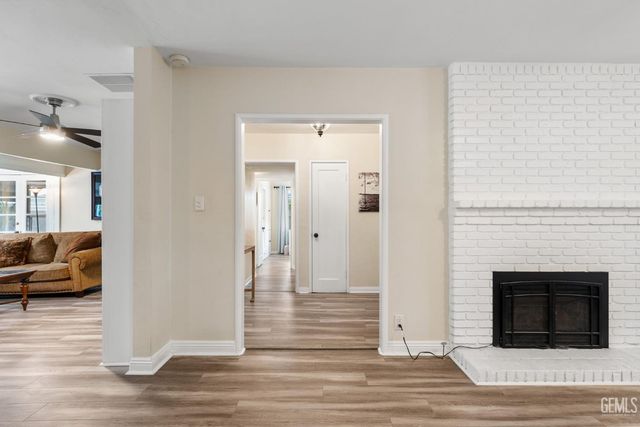 2810 19th St., Bakersfield, CA 93301