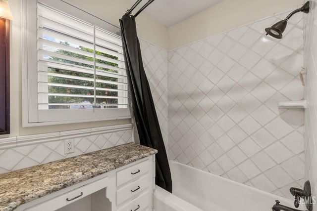 2810 19th St., Bakersfield, CA 93301