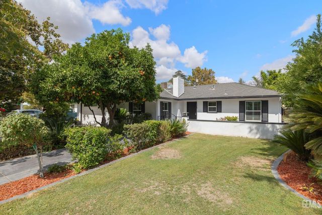 2810 19th St., Bakersfield, CA 93301