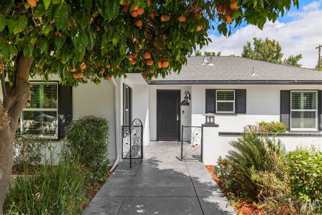 2810 19th St., Bakersfield, CA 93301