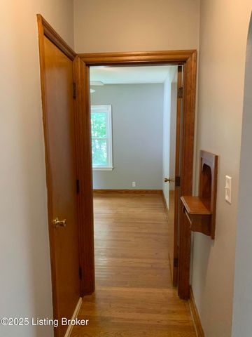 311 Maple Ct, La Grange, KY 40031