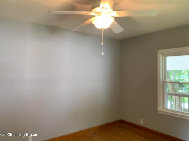 311 Maple Ct, La Grange, KY 40031