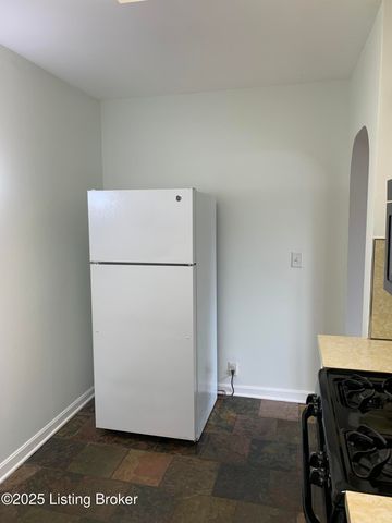 311 Maple Ct, La Grange, KY 40031