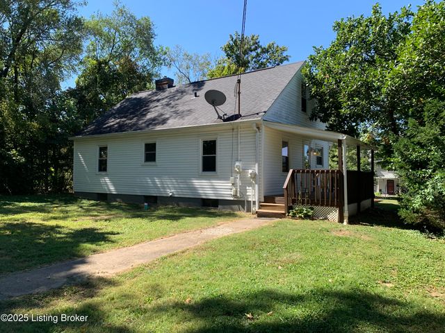 311 Maple Ct, La Grange, KY 40031