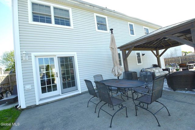 7 Adare Road, Troy, NY 12180