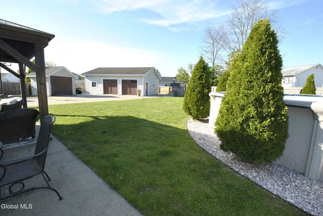 7 Adare Road, Troy, NY 12180