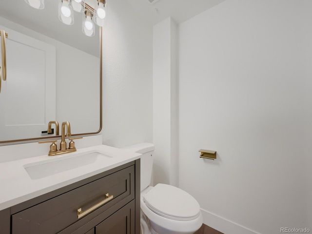 2813 S Xanadu Way, Aurora, CO 80014