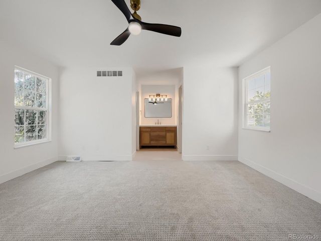 2813 S Xanadu Way, Aurora, CO 80014
