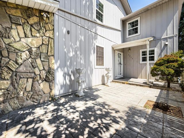 2813 S Xanadu Way, Aurora, CO 80014