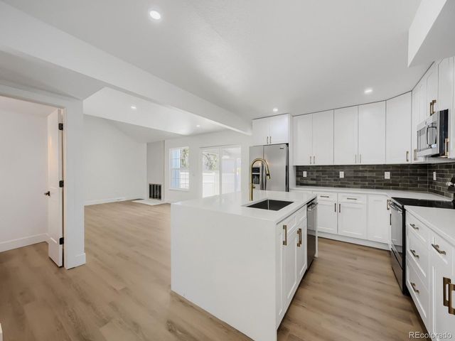 2813 S Xanadu Way, Aurora, CO 80014