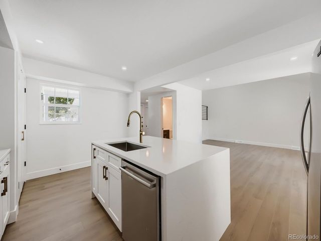 2813 S Xanadu Way, Aurora, CO 80014