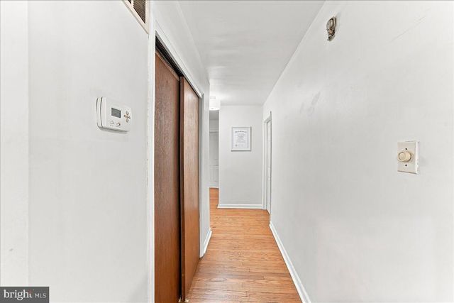 38 E STRATFORD AVE, Lansdowne, PA 19050