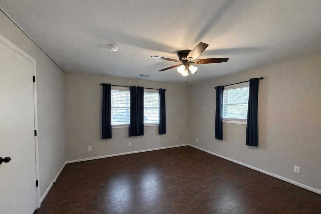 Image 20 of property listing at 1401 Old Highway 6, Cross, SC 29436